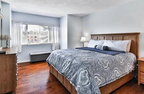 San Carlos House | 2 Bed, 2.5 Bath Lake Murray Townhouse Loaded With Amenities!