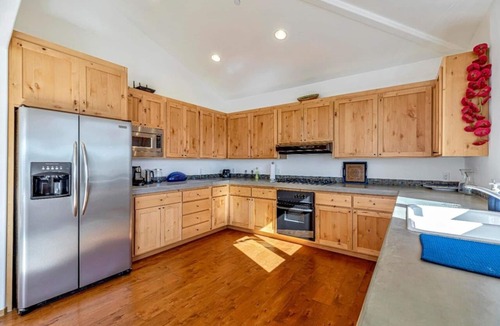 Soquel Apartment | 2 Bedroom 1.5 Bathroom. Fully furnished. With Pool and Hot Tub Access.