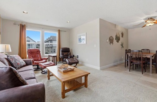 Rockaway Beach Apartment | 2 Bedroom Condo in the Heart of Rockaway Beach