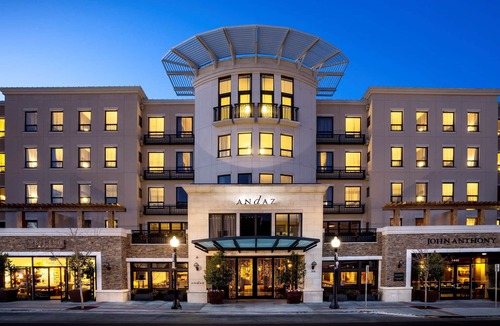 Downtown Napa Hotel | 2 Connecting Suites at a 4⭐️ Hotel