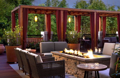 Downtown Napa Hotel | 2 Connecting Suites at a 4⭐️ Hotel