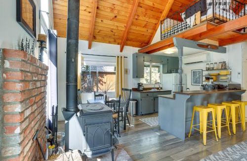 Trinity Center House | 2 Mi to Trinity Lake: Forest-View Gem w/Hot Tub!