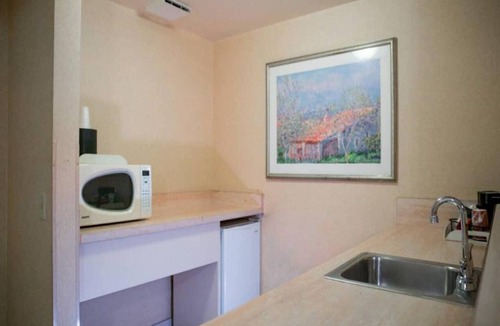 Anaheim Hills Apartment | 2 Queen Beds|Smk, Micfridge