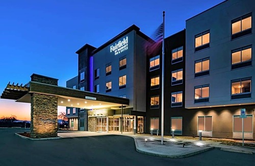 Downtown Klamath Falls Hotel | 2-Star Hotel ∙ Fairfield Inn & Suites by Marriott Klamath Falls