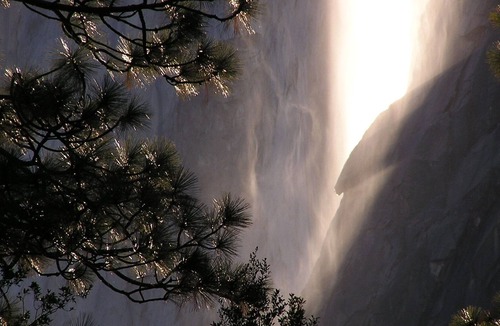 Midpines House | 25 ACRES OF PRIVATE SOLITUDE. Close to Yosemite~Hot Tub