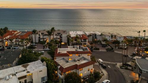 San Clemente House | 259 Trestles Trailhead 3 by AvantStay