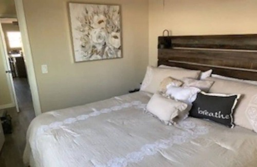 Lake Havasu City House | 2b2b Lake/Beachfront Havasu Island Home Sleeps 8