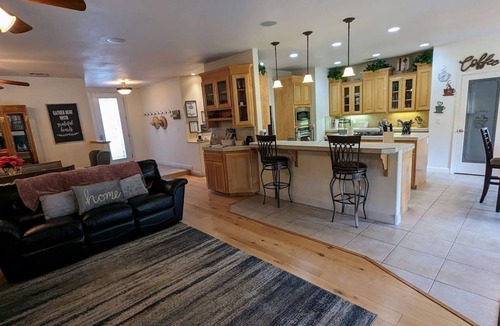 Redding House | 3 Shasta's Retreat: Spa & Pool+GameRoom