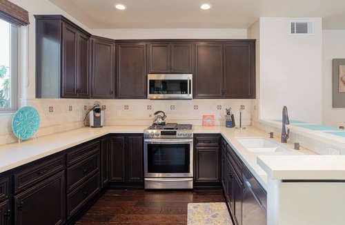 Downtown Condo | 355 Stimson Ave