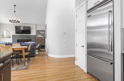 Capitola House | 4 Bedroom Luxury in Capitola Village w/parking!