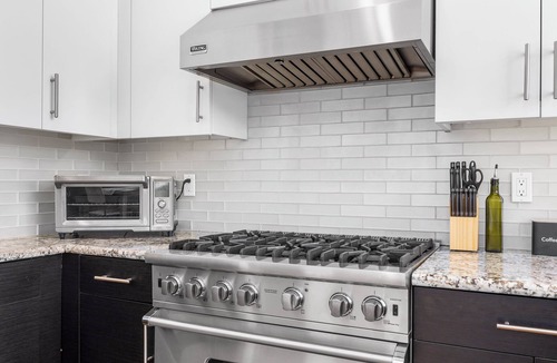 Capitola House | 4 Bedroom Luxury in Capitola Village w/parking!
