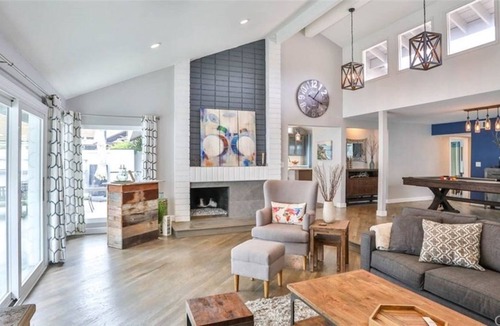 San Clemente Apartment | 4 Bedroom Single family 460885 by Houzlet