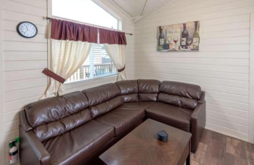 Plymouth House | 49er Village