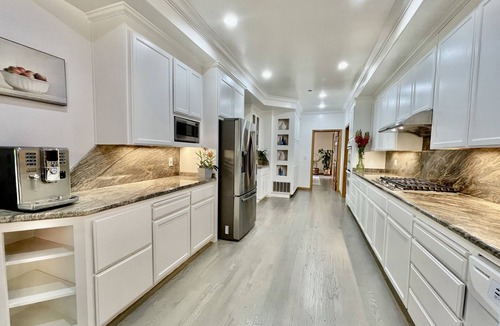 Emerald Hills House | 4bd/3.5ba in Emerald Lake Hills