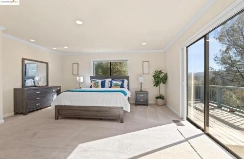 Groveland Ski Chalet | 5 Bdr Yosemite Peaks Pool Table, Vaulted Ceilings