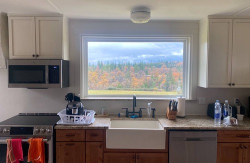 Weed House | 500 Acre Ranch on the Foot of Mount Shasta.