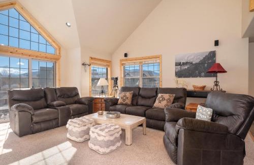 Pole Creek Villa | 67 Fireweed 27A by Stay Winter Park