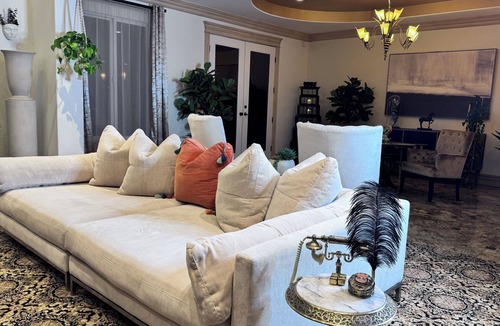 Arcadia House | 7,000 sqft Stylish Mediterranean Mansion 5 beds/6 bath w/Pool & Bball ~ MAJOR INTERNATIONAL SPORTING EVENT