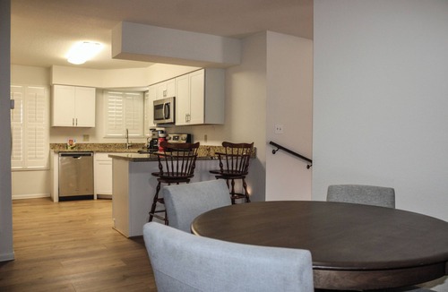 Paradise Valley Oasis House | 87 Mountain View-Private BR&Shared Bath