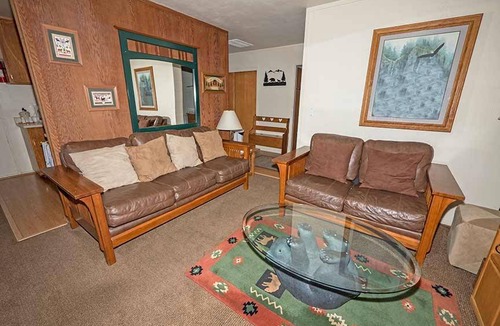 Tahoe Keys Condo | 90 m² Condo ∙ 2 bedrooms ∙ 6 guests