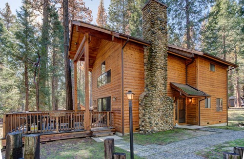 North Wawona Cabin | 98 m² Cabin ∙ 2 bedrooms ∙ 6 guests