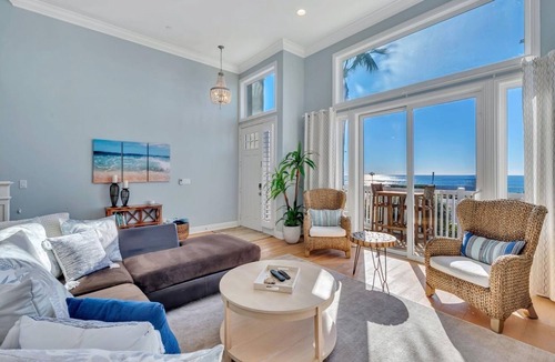 Carlsbad House | A Beachfront Fairytale in Carlsbad