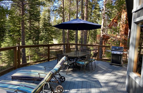 Truckee House | A Cozy Luxury Cabin in the Woods