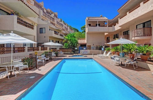Avalon Condo | A23 - Bahia Vista Condo: 2 Bedroom, 1.75 Bath, Pool