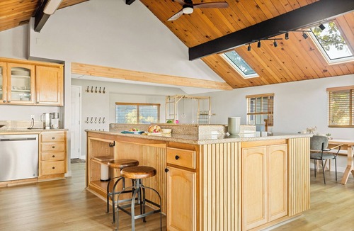 Running Springs Cabin | Above the Clouds Cabin - Views, Dog Friendly, Games, AC!