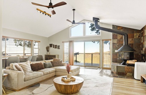 Running Springs Cabin | Above the Clouds Cabin - Views, Dog Friendly, Games, AC!