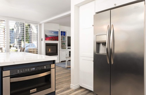 Solana Beach Condo | Absolutely Beachin' Seascape's Triple Crown Townhome, Near Beach, Pool