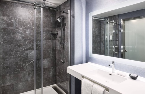Gaslamp Quarter Hotel | AC Hotel by Marriott San Diego Downtown Gaslamp Quarter