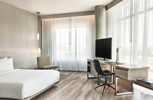 Sunnyvale Hotel | AC Hotel by Marriott Sunnyvale Moffett Park
