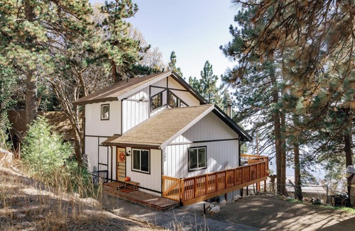 Running Springs Cottage | Adorable 2-bedroom cottage in Running Springs