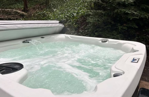 Mount Hermon House | Adventure house under the redwoods, with spa!