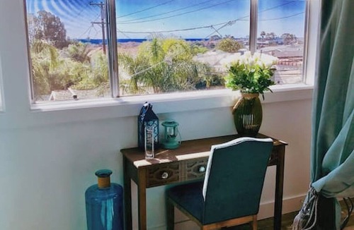 Lantern District Apartment | Alcazar Up · Beautiful ocean view luxury home