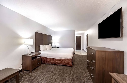 Grants Pass Hotel | An Adventure Awaits! Explore and Enjoy the Beauty of Grants Pass, Oregon!