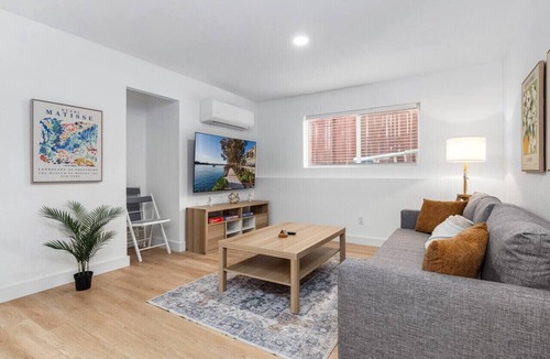 Pueblo Apartment | Artists Collection – Creative Hideaway - Sleeps 6