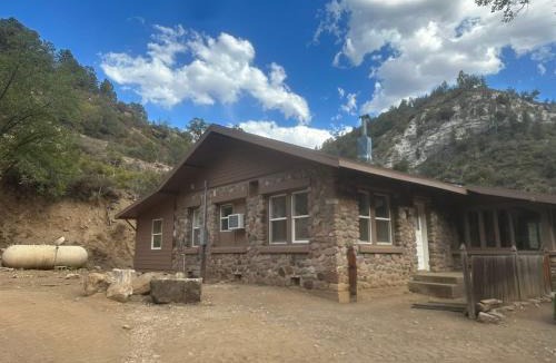 Globe House | Ash Creek Canyon Mining Cabin Chrysotile Arizona