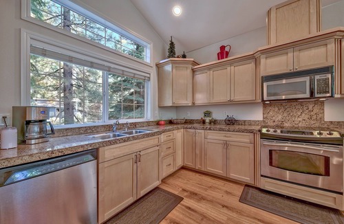 Pioneer Trail House | Available for the 4thWhere Eagles Fly-come play in the mountains. 1272GE