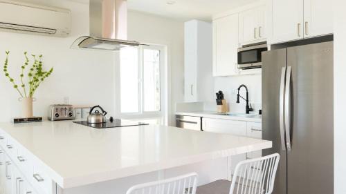 Middletown Apartment | Avalon II by AvantStay Chic Stylish San Diego Condo w Vibrant Interiors