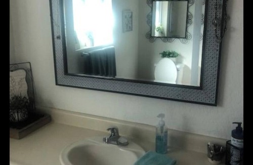 Foothills House | Awesome winter get away.move-in ready. Ample parking, Quiet.