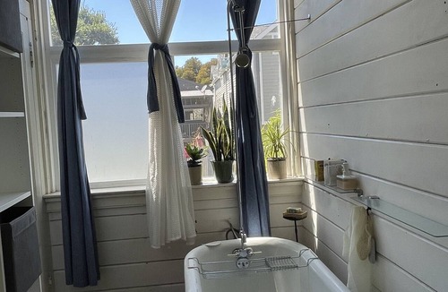 Prescott House | B-Love's Guest House