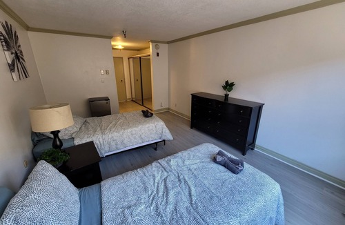 Beverly Hills Hotel | (B11) LA Lovely Double Deluxe Unit
