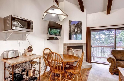 Yosemite West Condo | (B207) Loft Condominiums