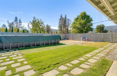Weaverville House | Backyard Oasis w/Hot Tub & Views: Weaverville Gem
