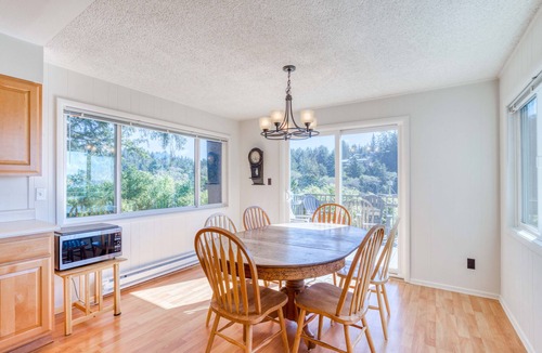 Neahkahnie Beach House | Bamboo House! Cozy Ocean View Home in Manzanita with Large Deck and Fire Pit!