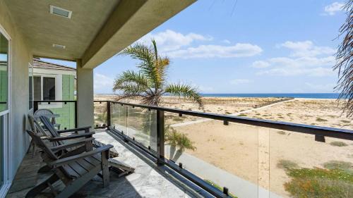 Balboa Peninsula House | Beach Break by AvantStay
