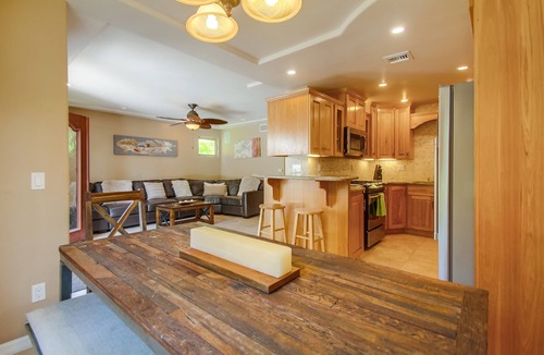 South Mission Beach House | Beach Perfection - Private Patio, AC, Dog Friendly, Steps to Beach