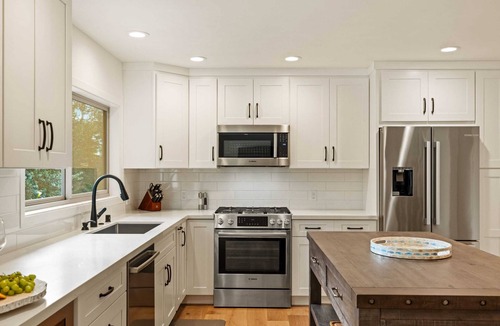 Del Monte Forest House | Beach Time: New remodel 3BR 2BA walk to Pacific